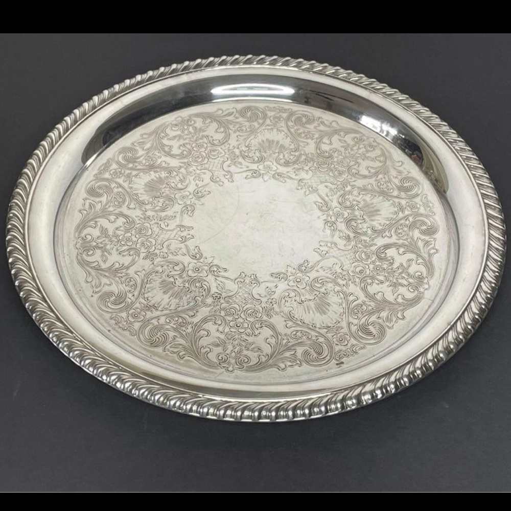 Vintage WM Rogers 870 Silver Plate Round Serving Tray